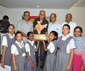 J. N. Balika Vidyalay Wins Elocution and Quiz Contest