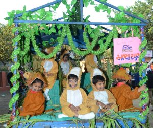 Student Rally Celebrates 75 Years of Vidyamandal and Birth Centenary of Shri Jashiben